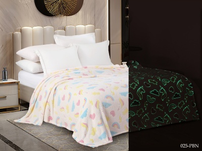 Плед Cleo «Bamboo Neon» велсофт полуторный 150*200 (150/025-PBN, Оригинальное, Молочный) Плед Cleo «Bamboo Neon» велсофт полуторный 150*200 (150/025-PBN, Оригинальное, Молочный)