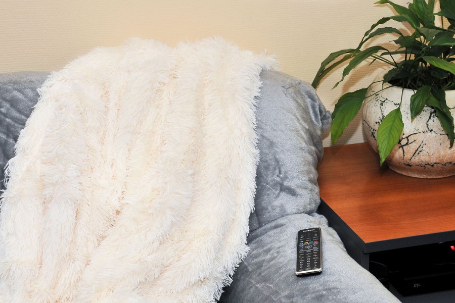 Плед Cleo конфетти мех (Белый) 011-pv