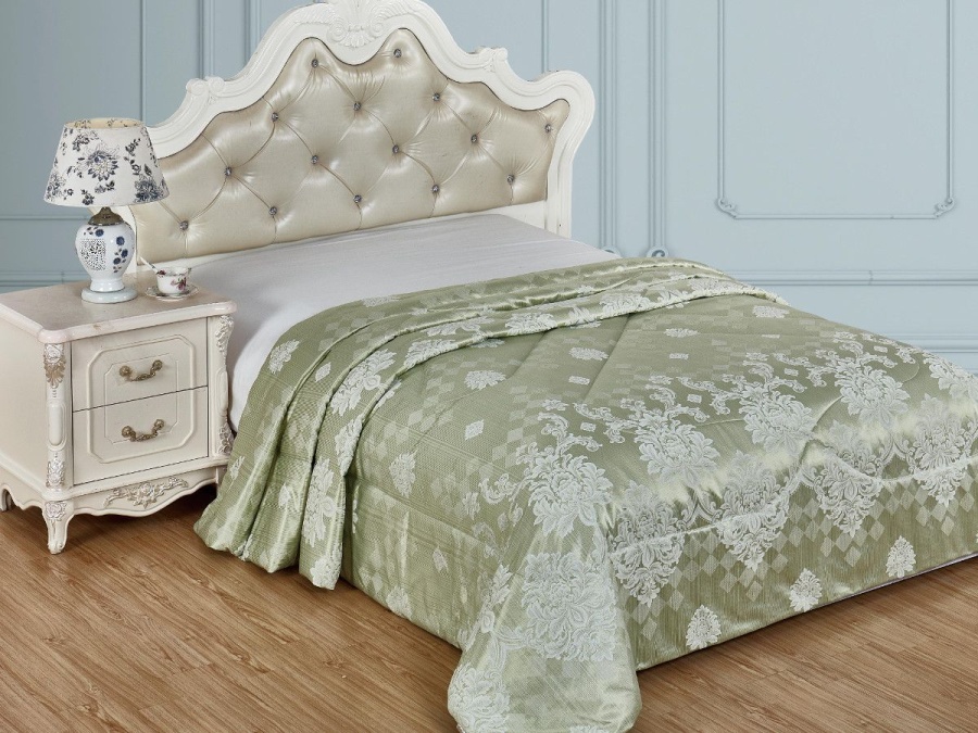 Покрывало Cleo "DUVAL" 011-GD