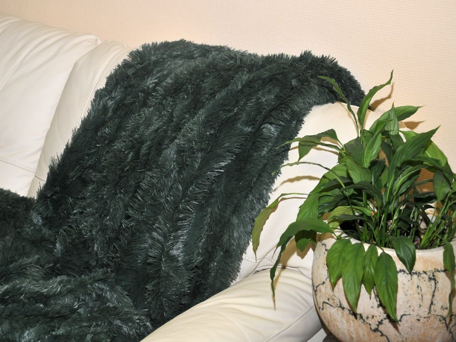 Плед Cleo конфетти мех (Темно-зеленый) 027-pv